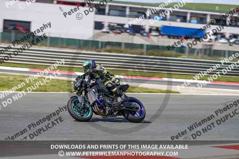 cadwell no limits trackday;cadwell park;cadwell park photographs;cadwell trackday photographs;enduro digital images;event digital images;eventdigitalimages;navarra;no limits trackdays;peter wileman photography;racing digital images;trackday digital images;trackday photos